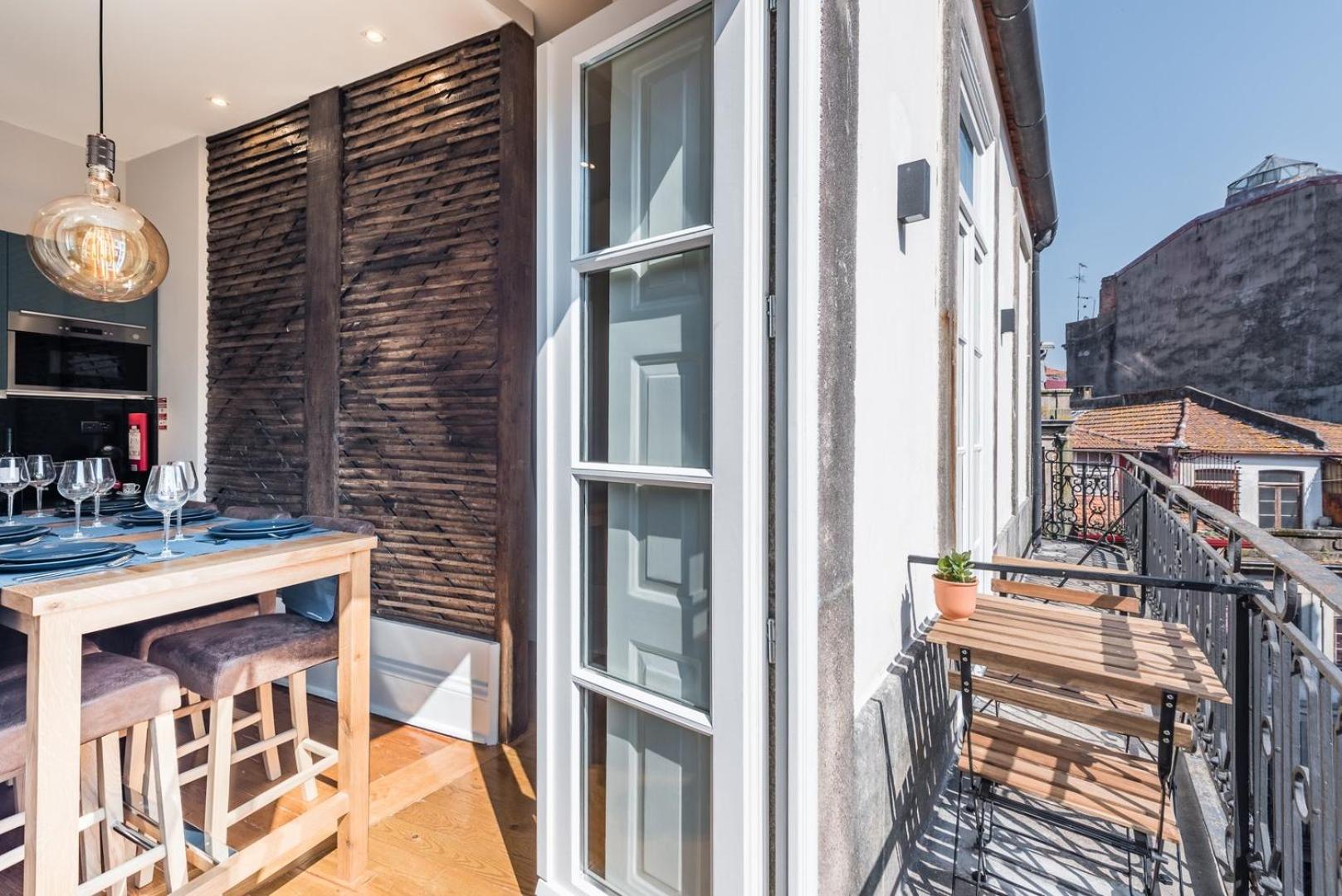 Guestready - Chic Retreat In The Heart Of Porto Apartment Exterior photo